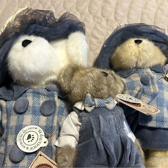 Boyds Collection T.J.'s Best Dressed Box - Picture 11 of 14